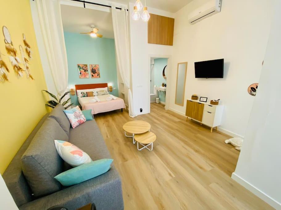 شقة Beautiful And Charming Loft In Russafa Soho فالنسيا المظهر الخارجي الصورة