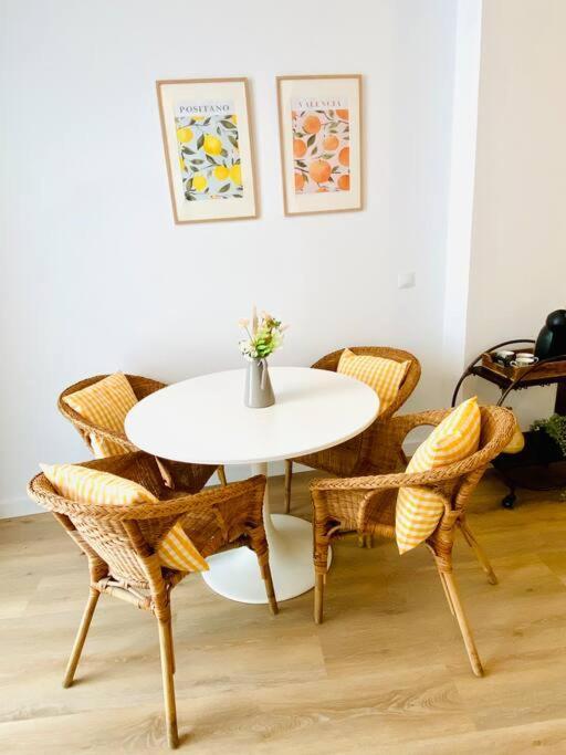 شقة Beautiful And Charming Loft In Russafa Soho فالنسيا المظهر الخارجي الصورة